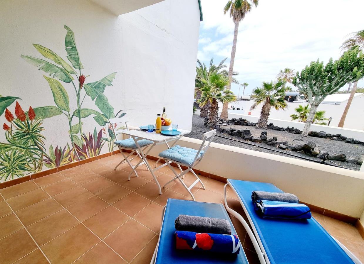 Apartamento Eduardo A Primera Linea Del Mar Costa Teguise Ngoại thất bức ảnh